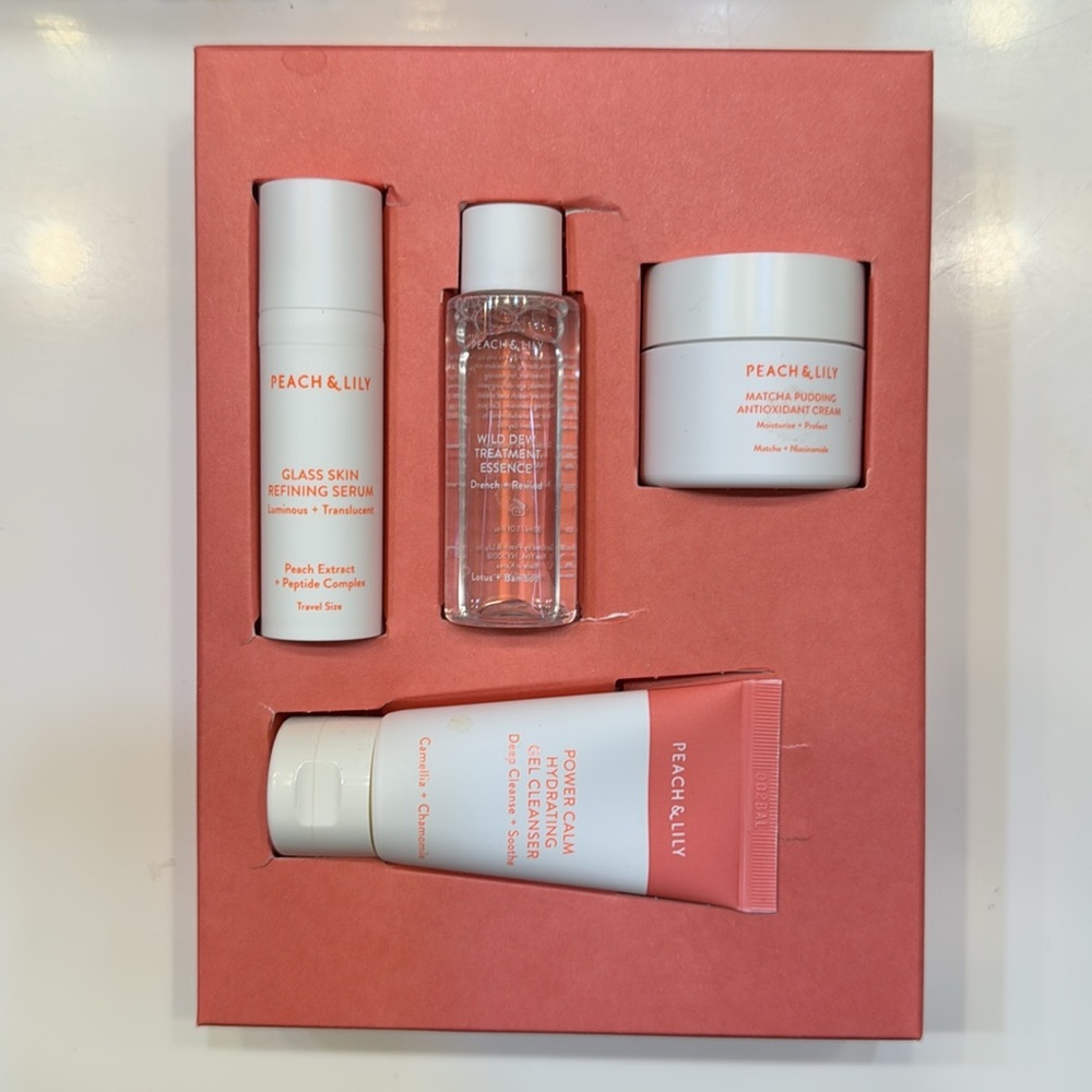Peach 🍑 & Lily Glass Skin Discovery Kit - Picture 3 of 3